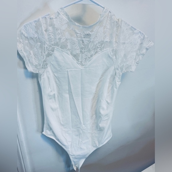 White Lace Women’s Bodysuit - Picture 5 of 6